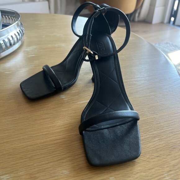 Zara Heeled Ankle Strap Sandals in Black - Size EU 39 - Picture 4 of 7